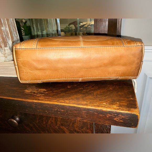 NWOT Frye Melissa Leather Medium Crossbody Satchel Beige Brown Retail $328 - Picture 9 of 13